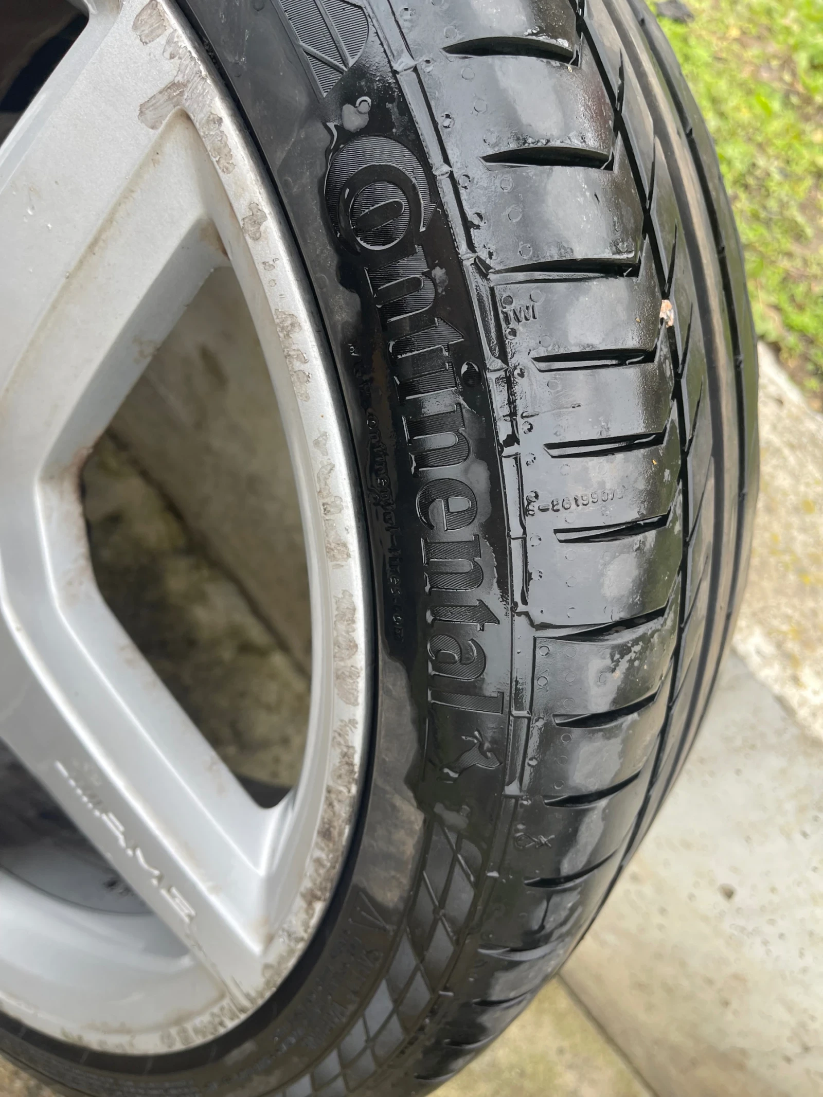 ���� � ������ 215/40R18 | Mobile.bg � ����������� 1