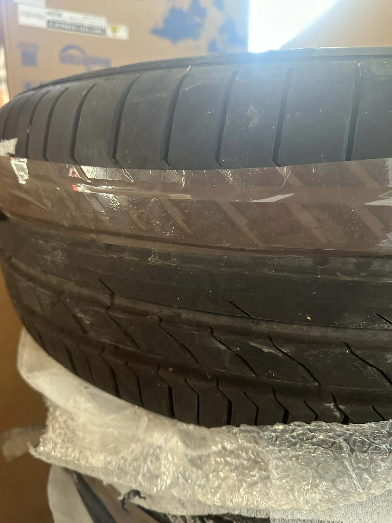 Гуми Летни 235/55R19, снимка 5 - Гуми и джанти - 53757187