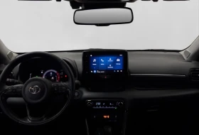 Toyota Yaris HYBRID* DISTR* LED* KEYLESS* CARPLAY, снимка 10