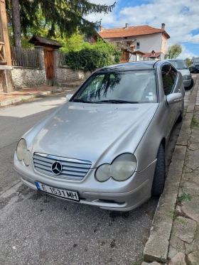 Mercedes-Benz C 200, снимка 2