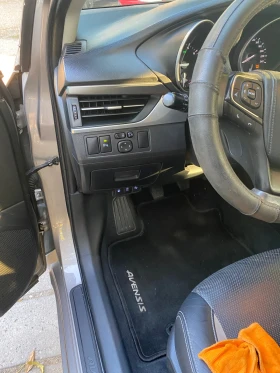Обява за продажба на Toyota Avensis ~30 300 лв. - изображение 10