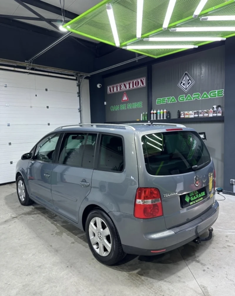 VW Touran 6+ 1, снимка 5 - Автомобили и джипове - 49073406