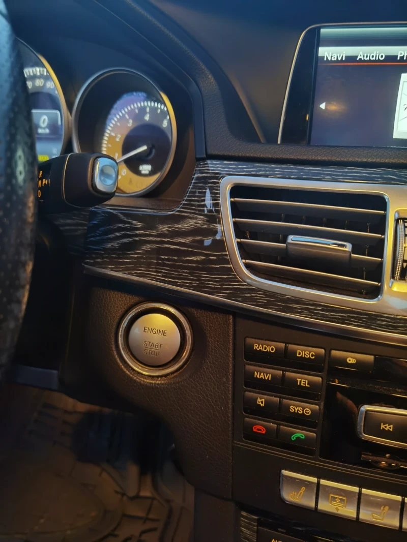 Mercedes-Benz E 350 4 matic АМG, снимка 11 - Автомобили и джипове - 52006298