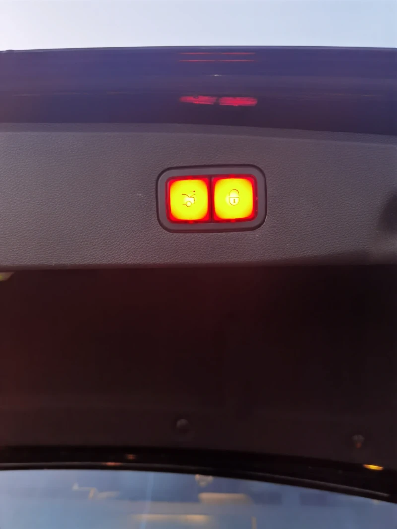 Mercedes-Benz E 350 4 matic АМG, снимка 15 - Автомобили и джипове - 52006298