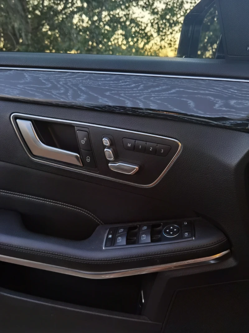 Mercedes-Benz E 350 4 matic АМG, снимка 6 - Автомобили и джипове - 52006298