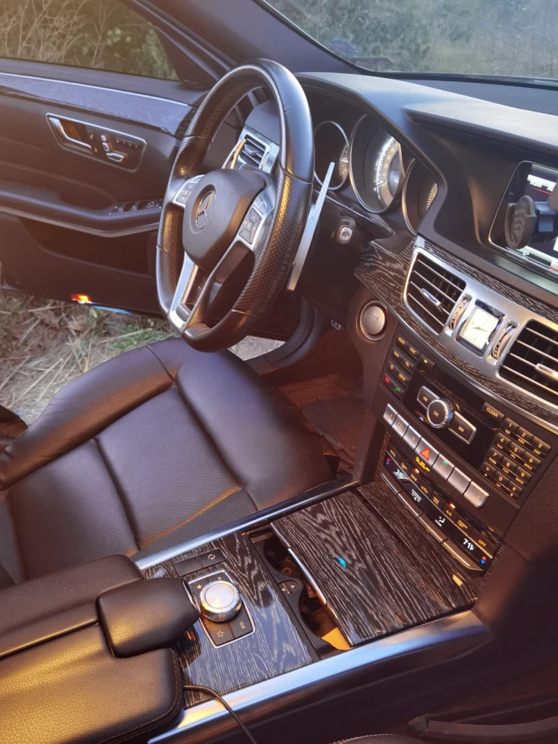 Mercedes-Benz E 350 4 matic АМG, снимка 10 - Автомобили и джипове - 52006298