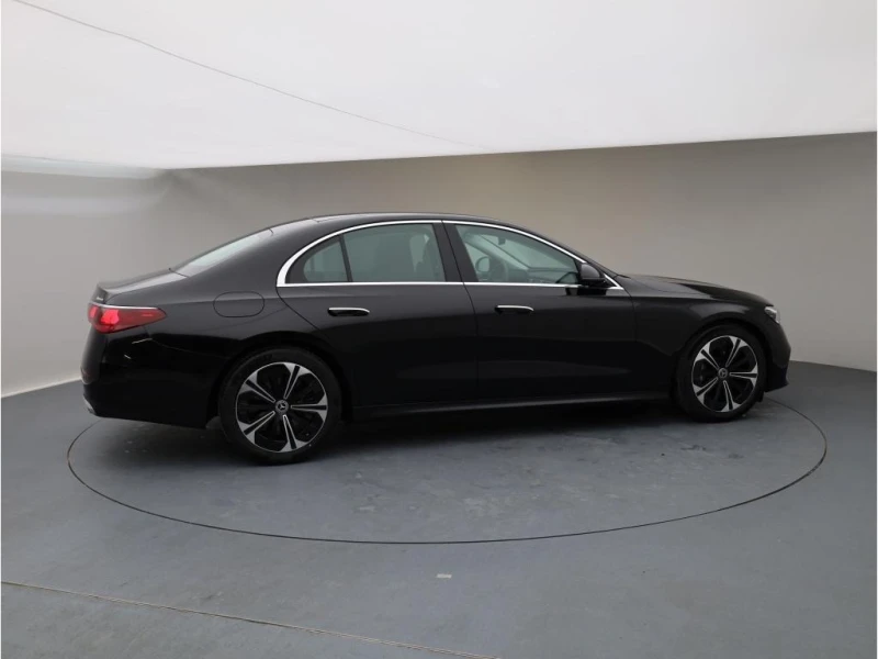 Mercedes-Benz E 450 d* 4M* AVANTGARDE* 360 CAM* KEYLESS* , снимка 4 - Автомобили и джипове - 51759358