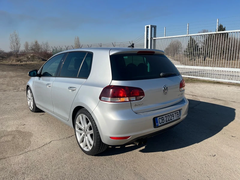 VW Golf 2.0 TDI Highline, снимка 4 - Автомобили и джипове - 52312326