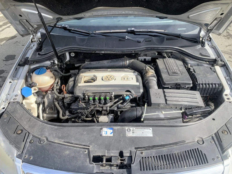 VW Passat 1.8 T, снимка 5 - Автомобили и джипове - 53264420