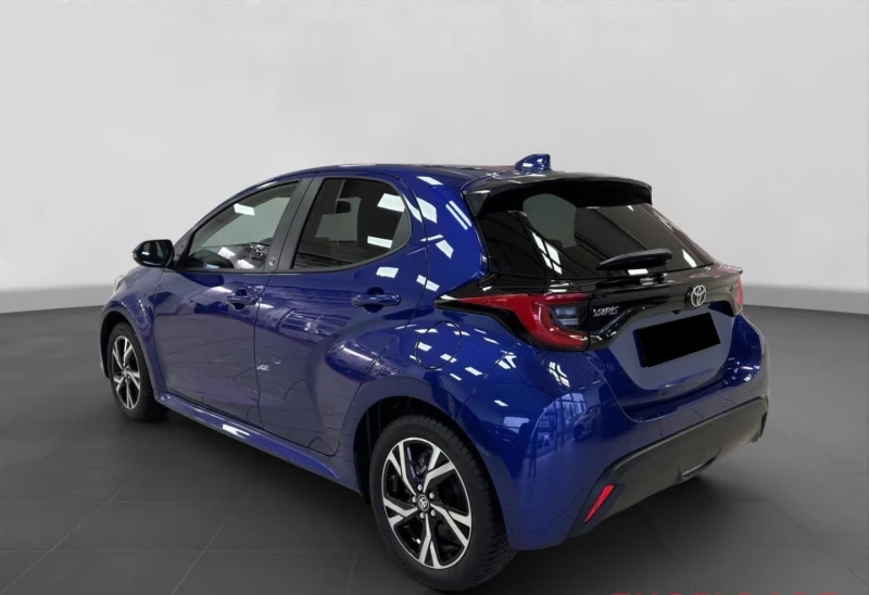 Toyota Yaris HYBRID* DISTR* LED* KEYLESS* CARPLAY, снимка 5 - Автомобили и джипове - 53436952