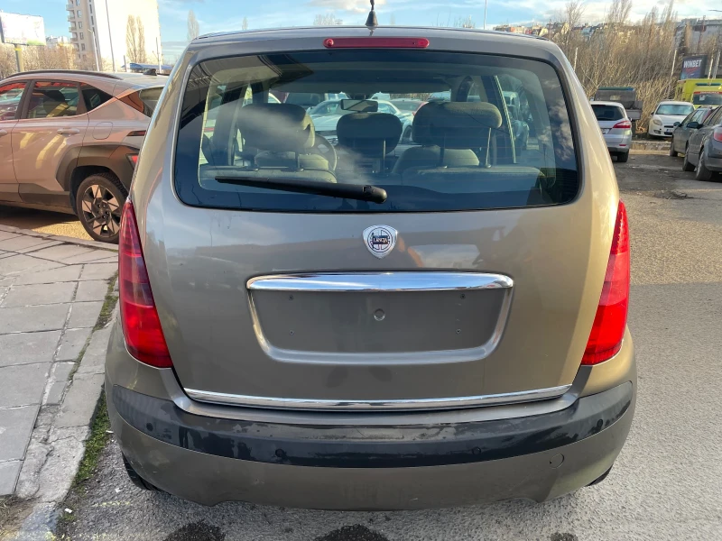 Lancia Musa 1.4 Автоматик, снимка 4 - Автомобили и джипове - 53471691