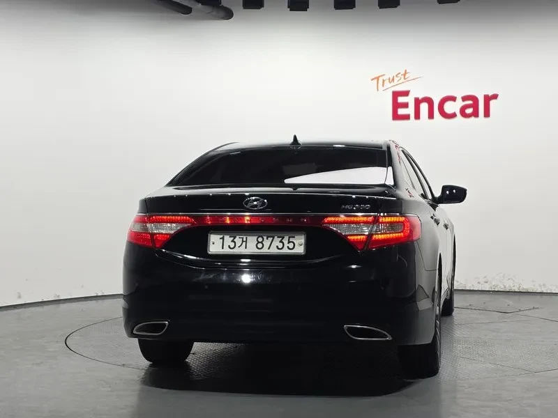 Hyundai Grandeur 2.4, снимка 4 - Автомобили и джипове - 54625782