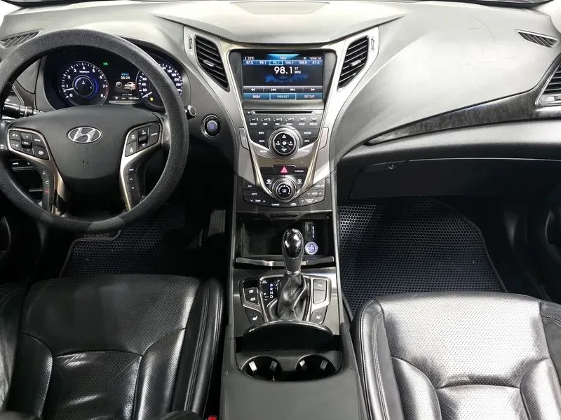 Hyundai Grandeur 2.4, снимка 7 - Автомобили и джипове - 54625782