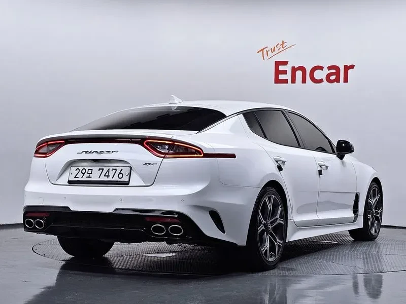 Kia Stinger 3.3 Turbo 2Wd Gt, снимка 2 - Автомобили и джипове - 55787432