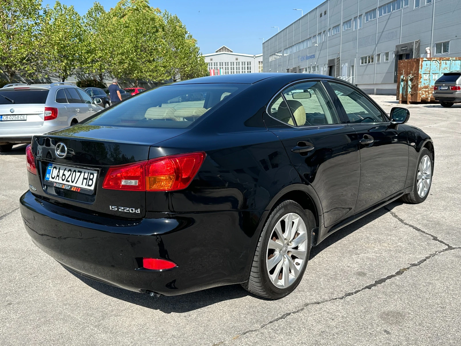 Lexus IS 220d  - изображение 4