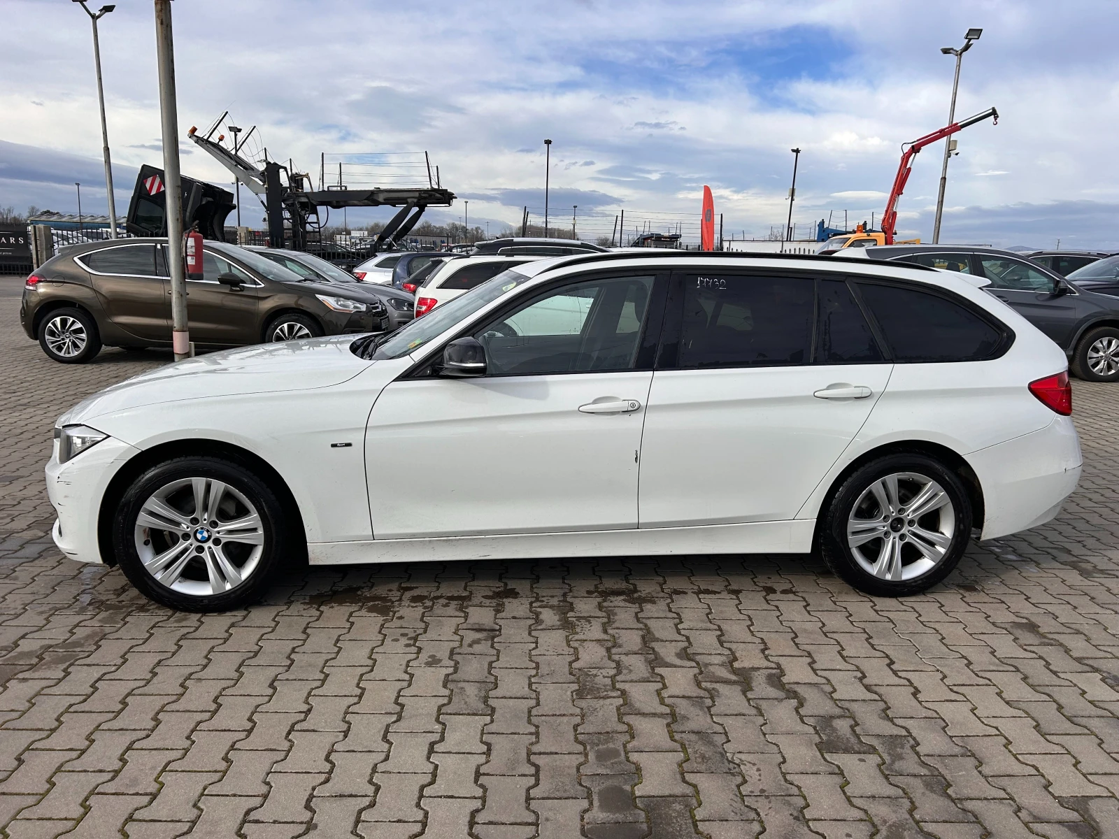 BMW 320 XDRIVE AVTOMAT/NAVI EURO 5 - изображение 9