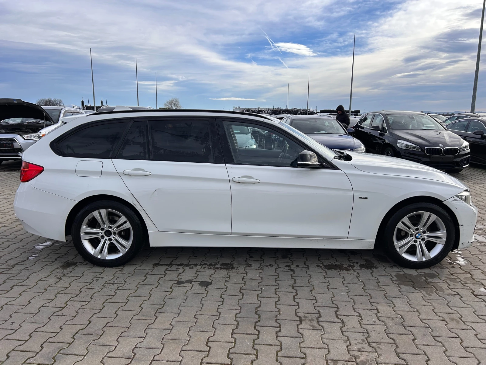 BMW 320 XDRIVE AVTOMAT/NAVI EURO 5 - изображение 5