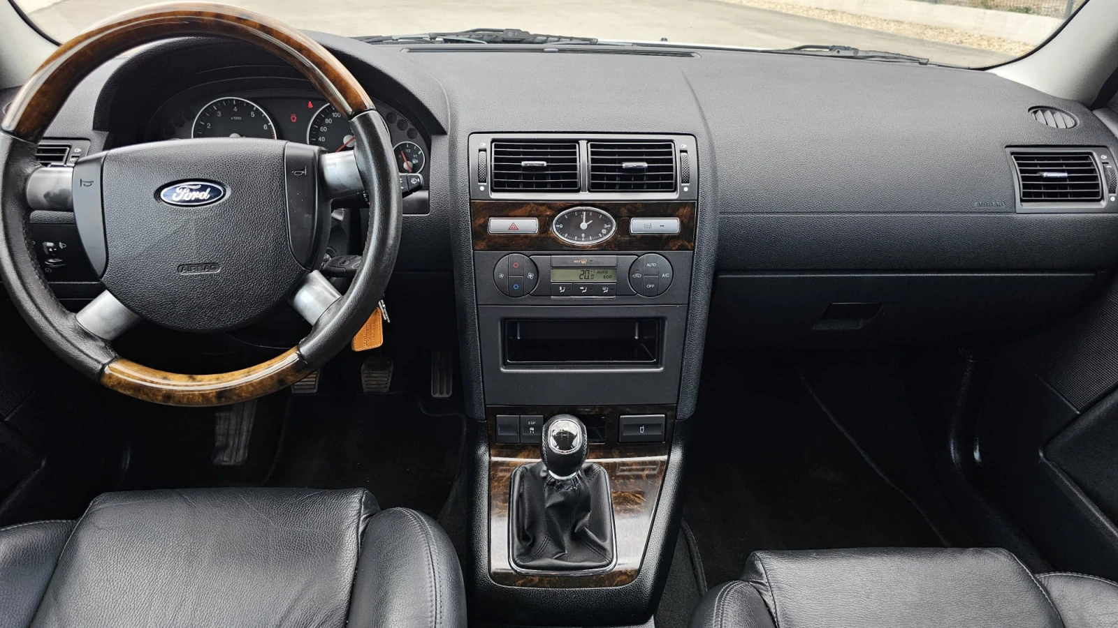 Ford Mondeo 2.5i V6 6SP IT-30 000км-ТОП СЪСТОЯНИЕ-ЛИЗИНГ - изображение 10