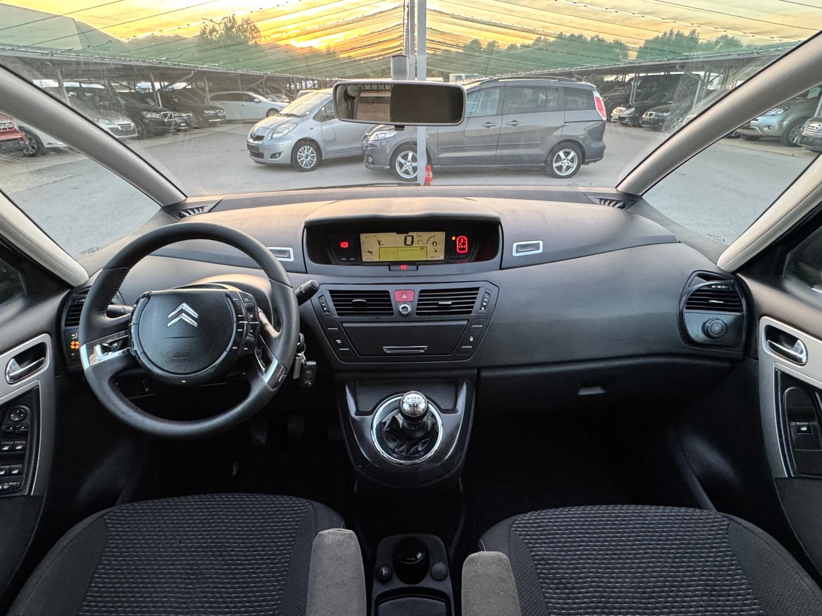 Citroen C4 Picasso 2.0HDI ИТАЛИЯ - изображение 7