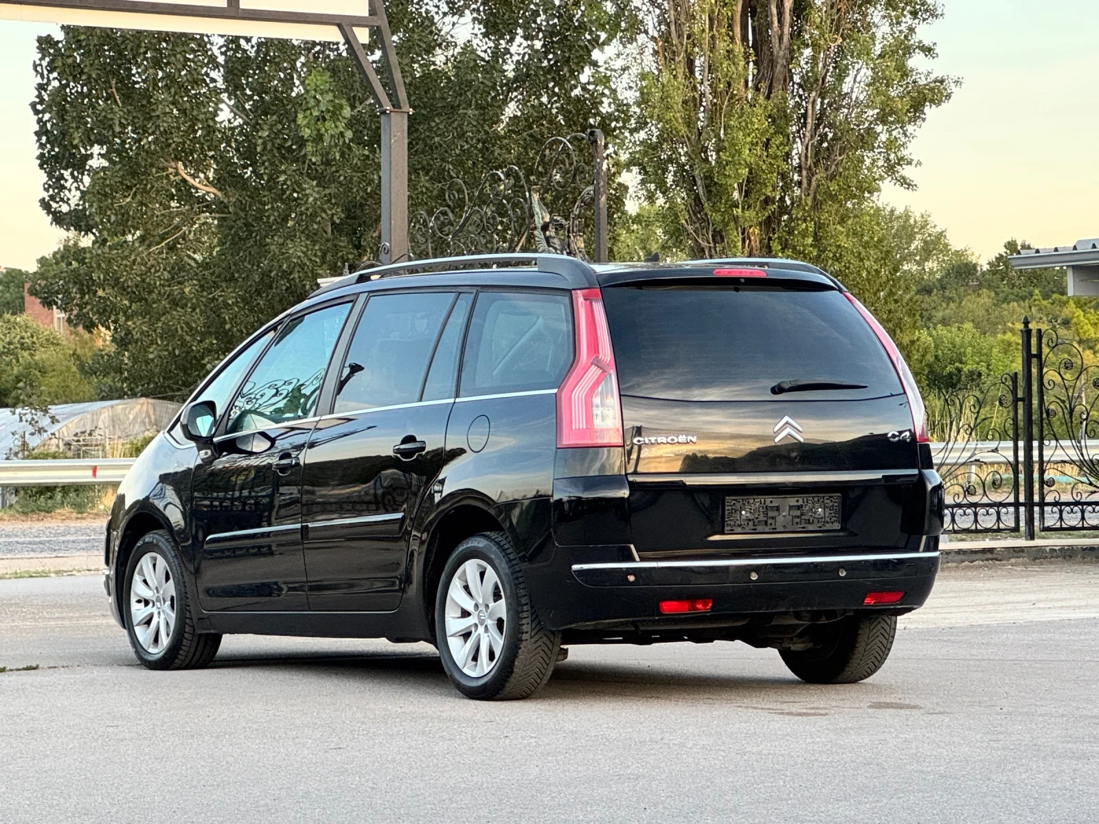 Citroen C4 Picasso 2.0HDI ИТАЛИЯ - изображение 10
