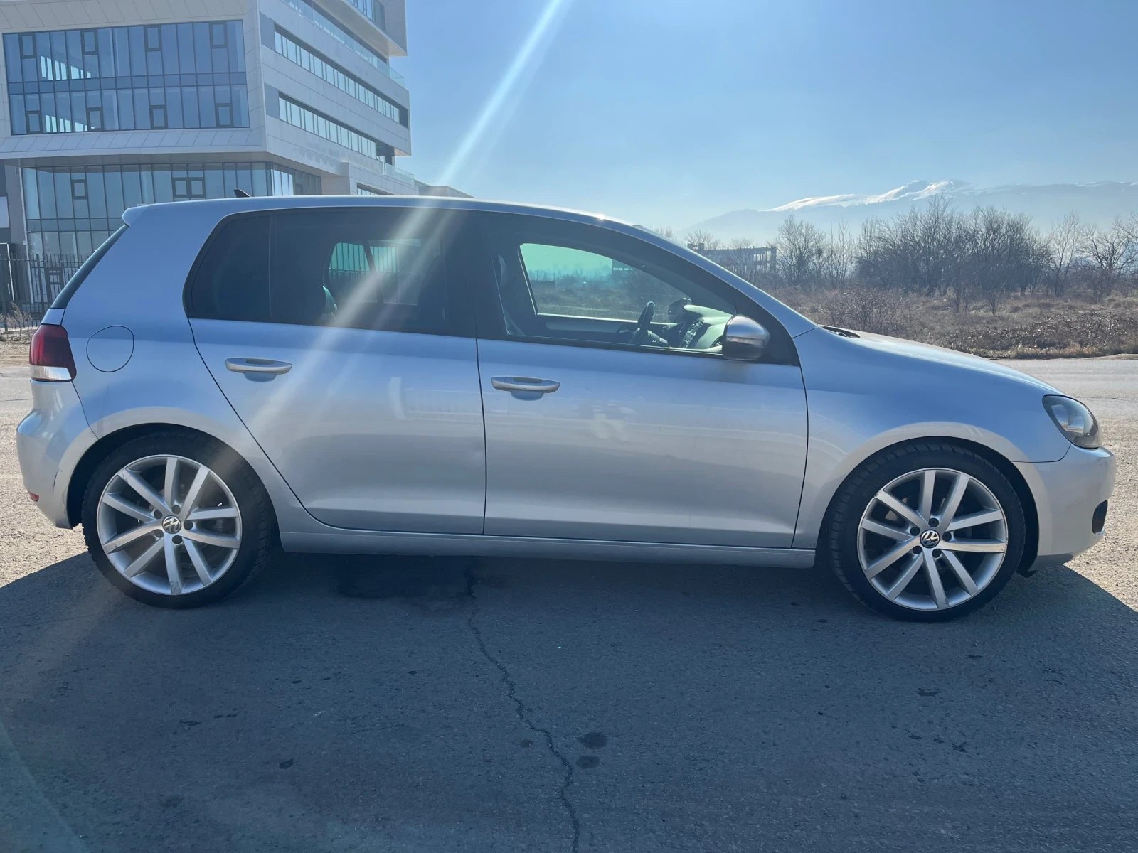 VW Golf 2.0 TDI Highline - изображение 2