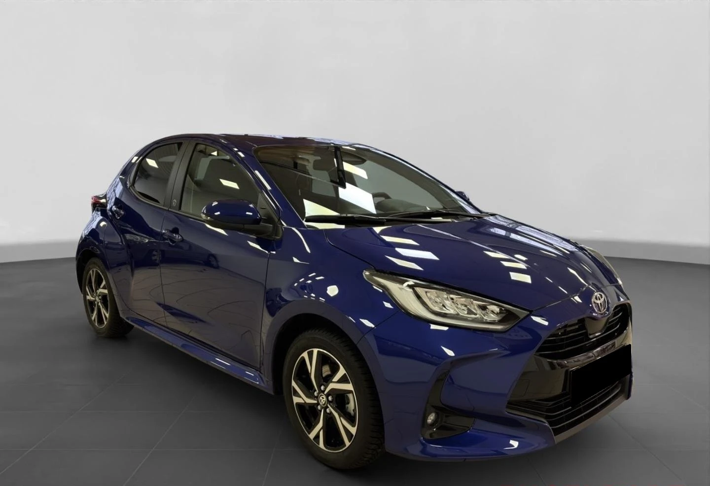 Toyota Yaris HYBRID* DISTR* LED* KEYLESS* CARPLAY | Mobile.bg � ����������� 1