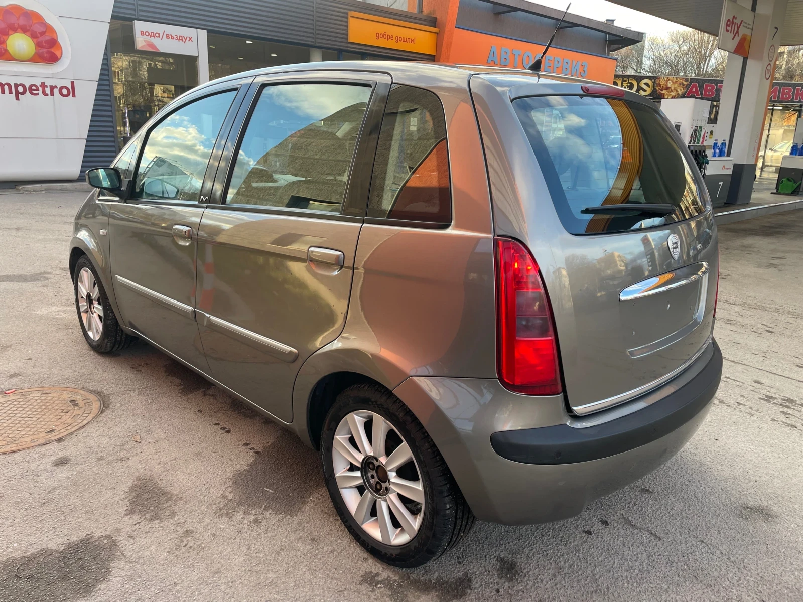 Lancia Musa 1.4 Автоматик - изображение 3