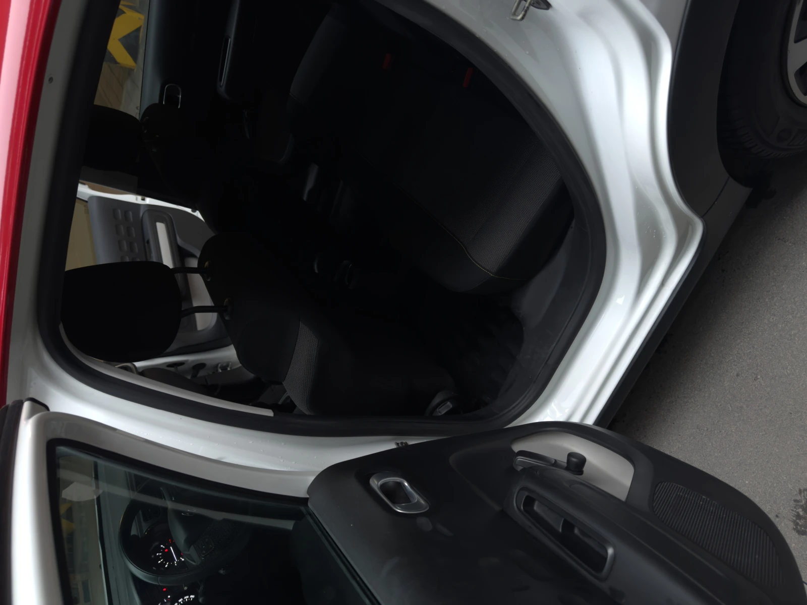 Citroen C3 1.2 PureTech, снимка 12 - Автомобили и джипове - 54058536