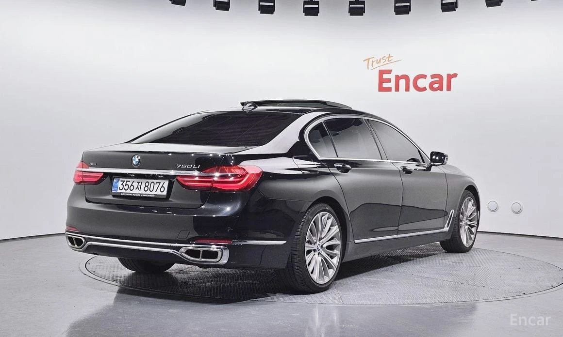 BMW 750, снимка 2 - Автомобили и джипове - 54254474