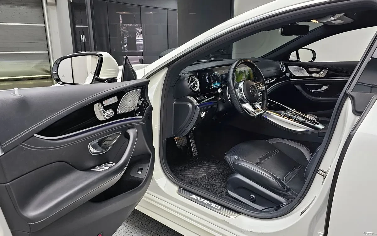 Mercedes-Benz GT * DISTRONIC * 360 * HEAD-UP * BURMESTER, снимка 11 - Автомобили и джипове - 54411321