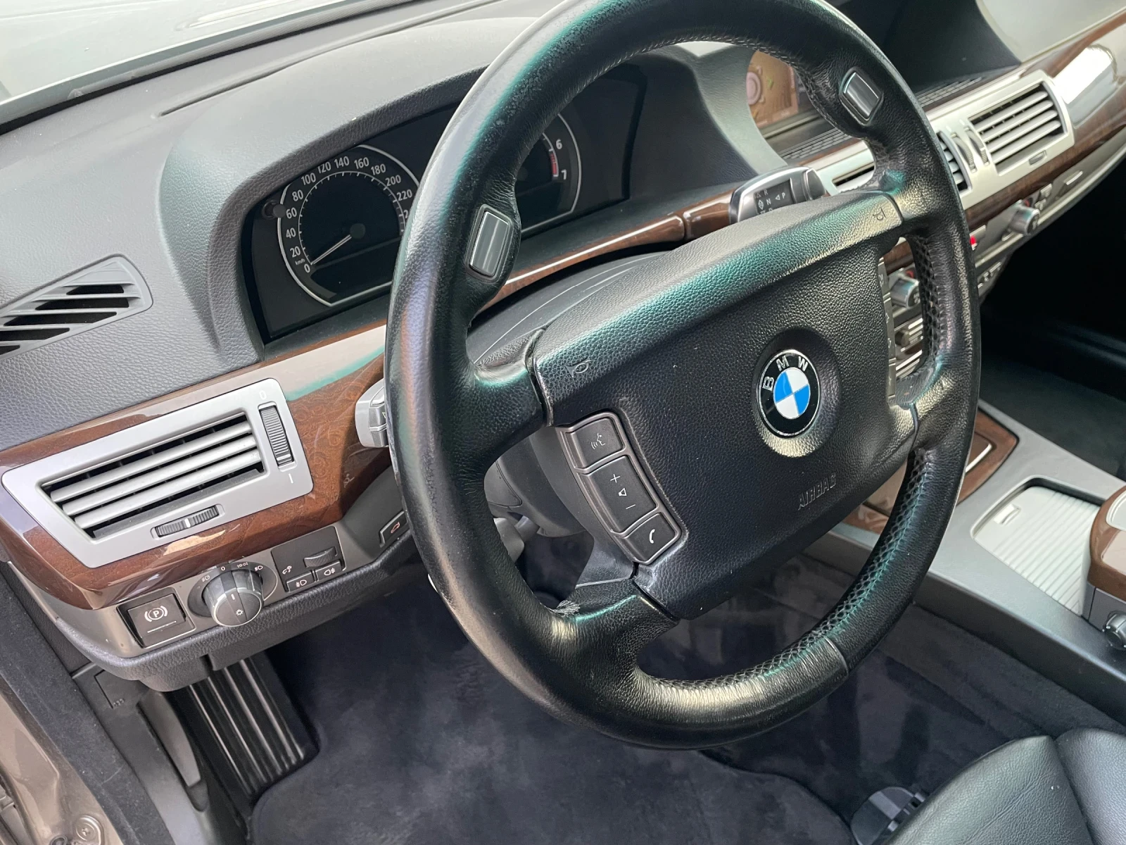 BMW 740 i, снимка 8 - Автомобили и джипове - 54509366