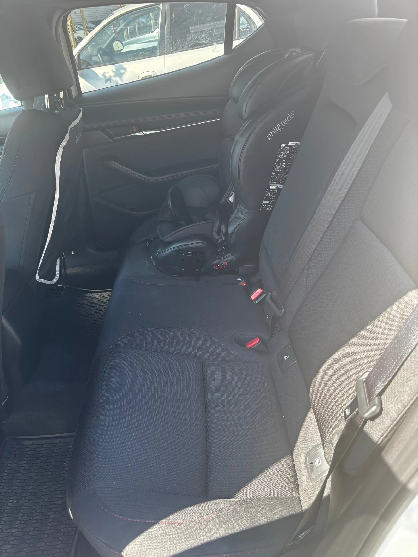Mazda 3, снимка 9 - Автомобили и джипове - 54865442