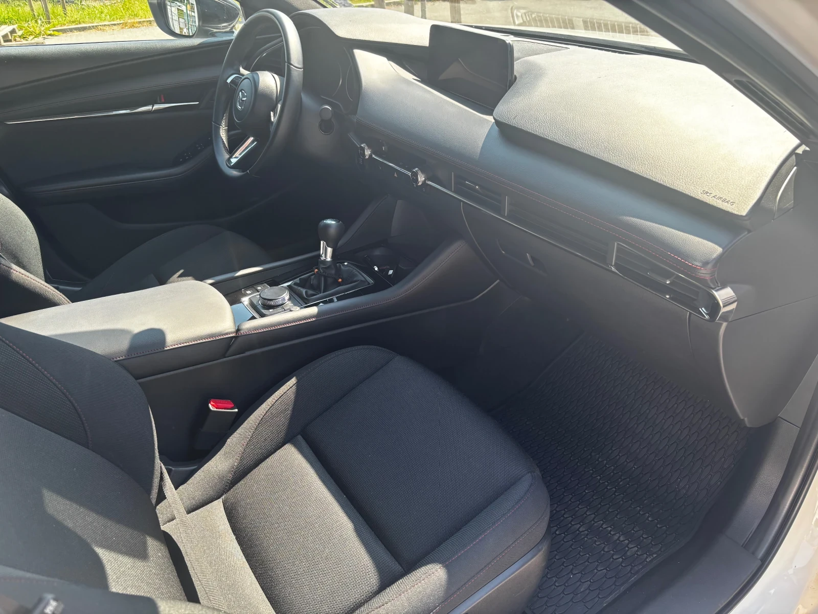 Mazda 3, снимка 12 - Автомобили и джипове - 54865442