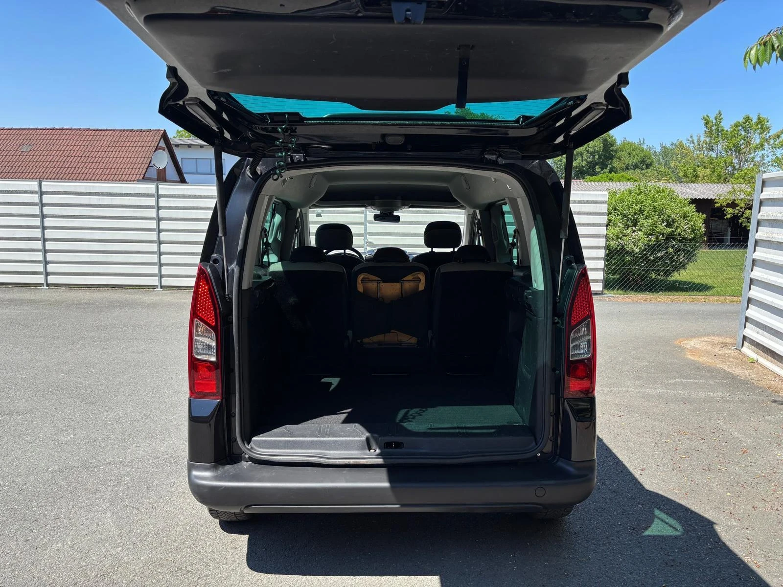 Citroen Berlingo 1.6D XTR, снимка 6 - Автомобили и джипове - 54870148