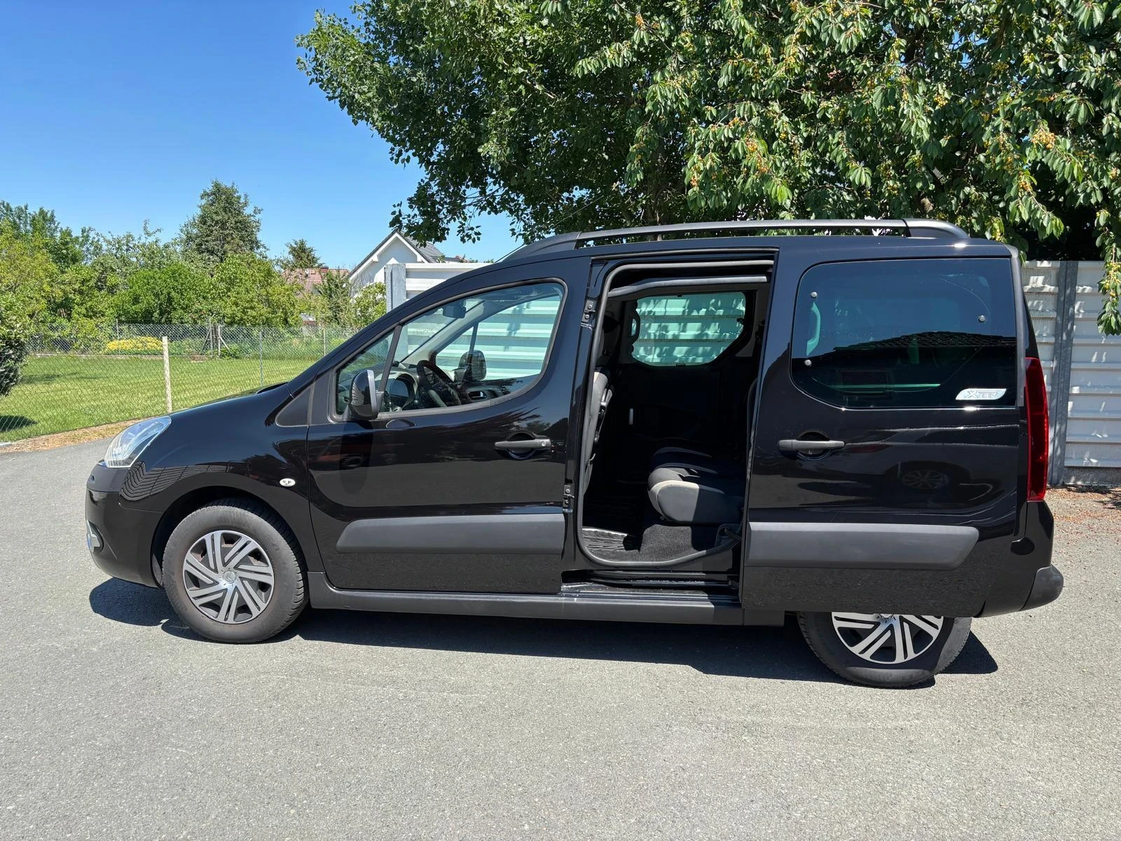 Citroen Berlingo 1.6D XTR, снимка 7 - Автомобили и джипове - 54870148