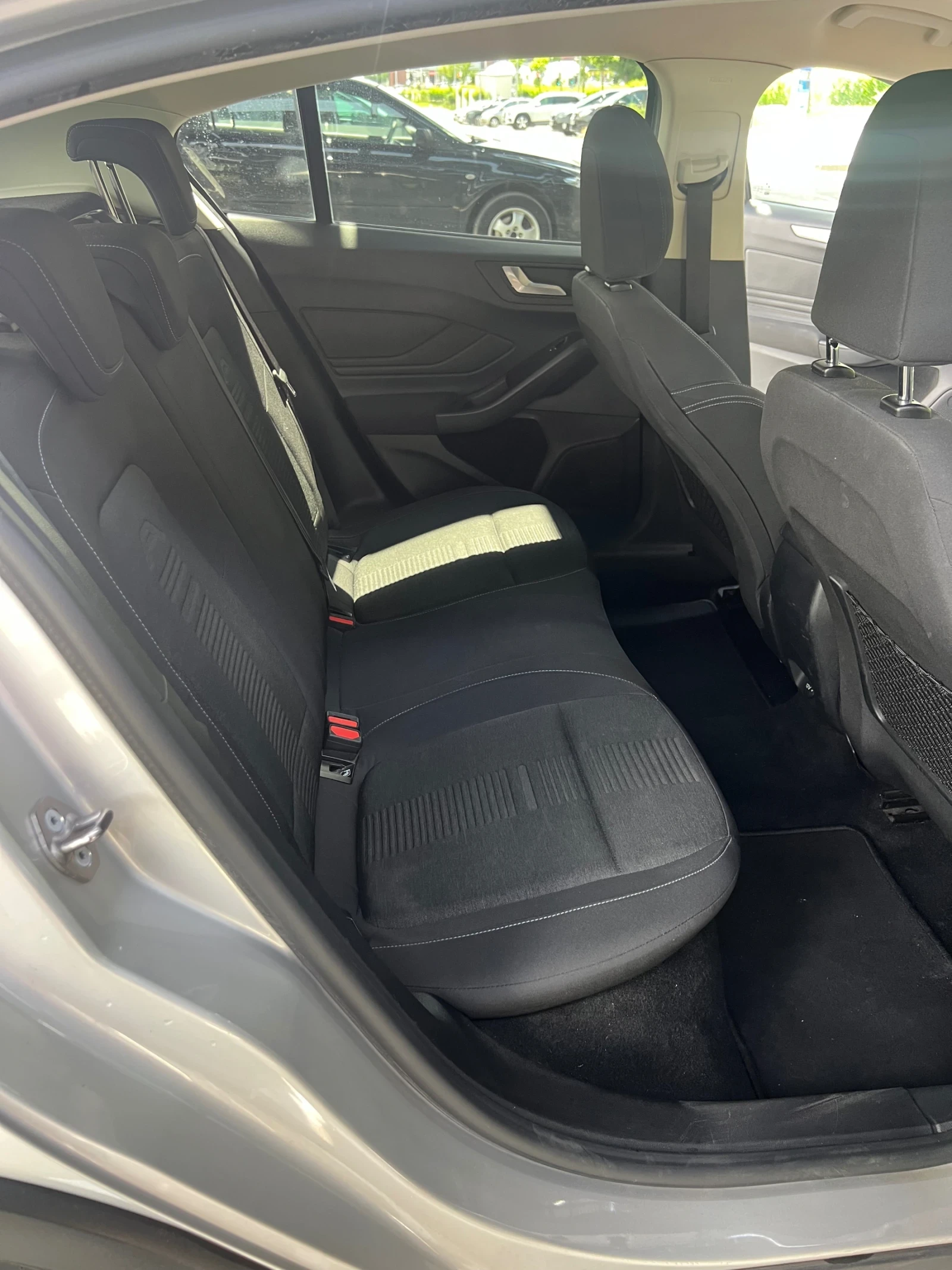 Ford Focus 1.5 active, снимка 15 - Автомобили и джипове - 54900006