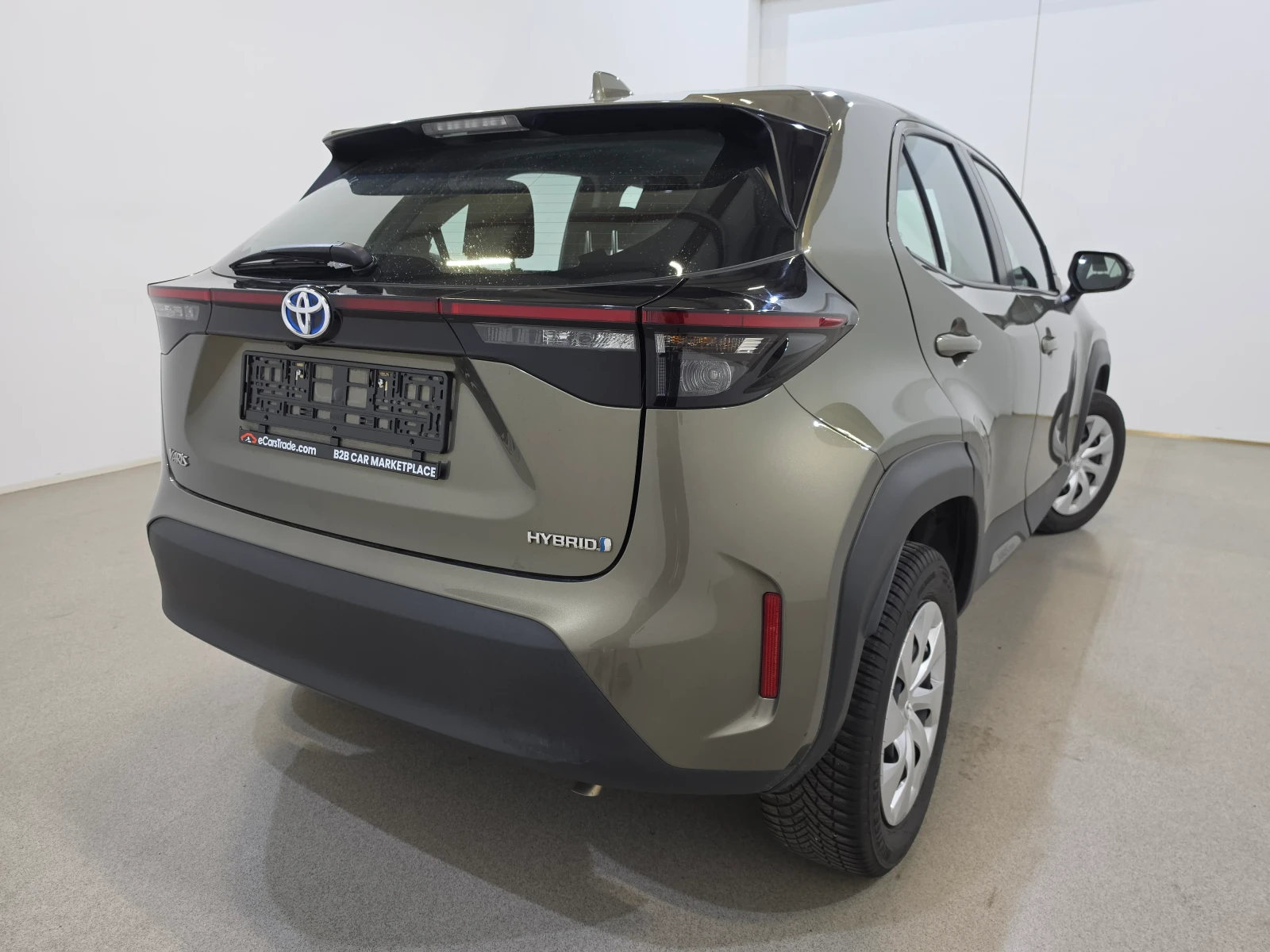 Toyota Yaris Cross 1.5 VVT-I Hybrid Dynamic Aut. Display Klima Camera, снимка 5 - Автомобили и джипове - 55134881
