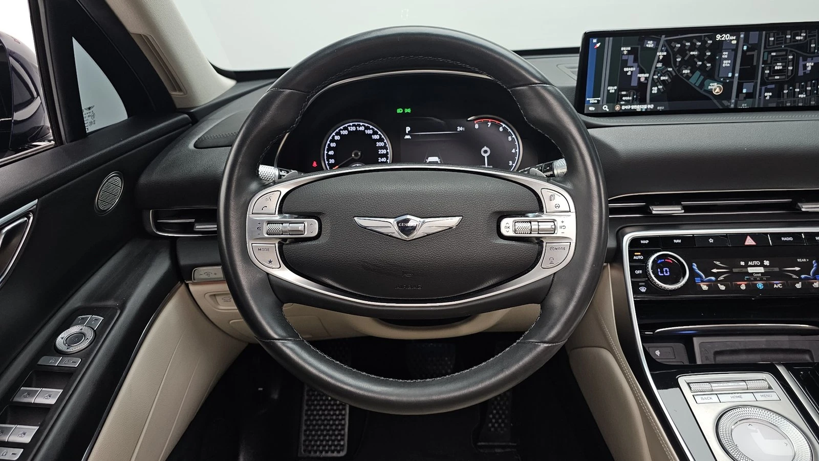Genesis GV80 2.5* ЛЮК* KEYLESS* ПОДГРЕВ ВОЛАН* КРАЙНА ЦЕНА, снимка 13 - Автомобили и джипове - 55302259