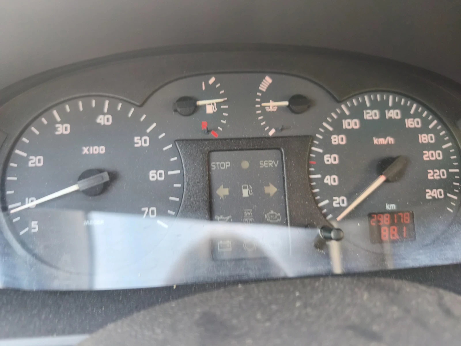 Renault Megane 1.9 TDI, снимка 2 - Автомобили и джипове - 55315925