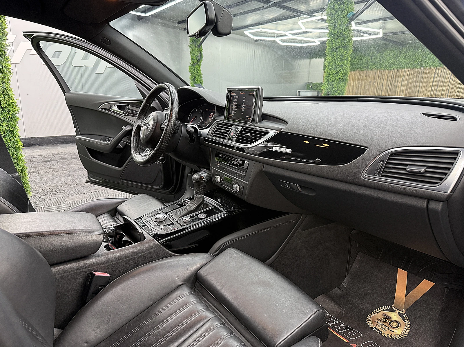 Audi A6 BI-turbo/FEL LED/S-line/KeulessGo/СОБСТВЕН ЛИЗИНГ, снимка 9 - Автомобили и джипове - 55430852