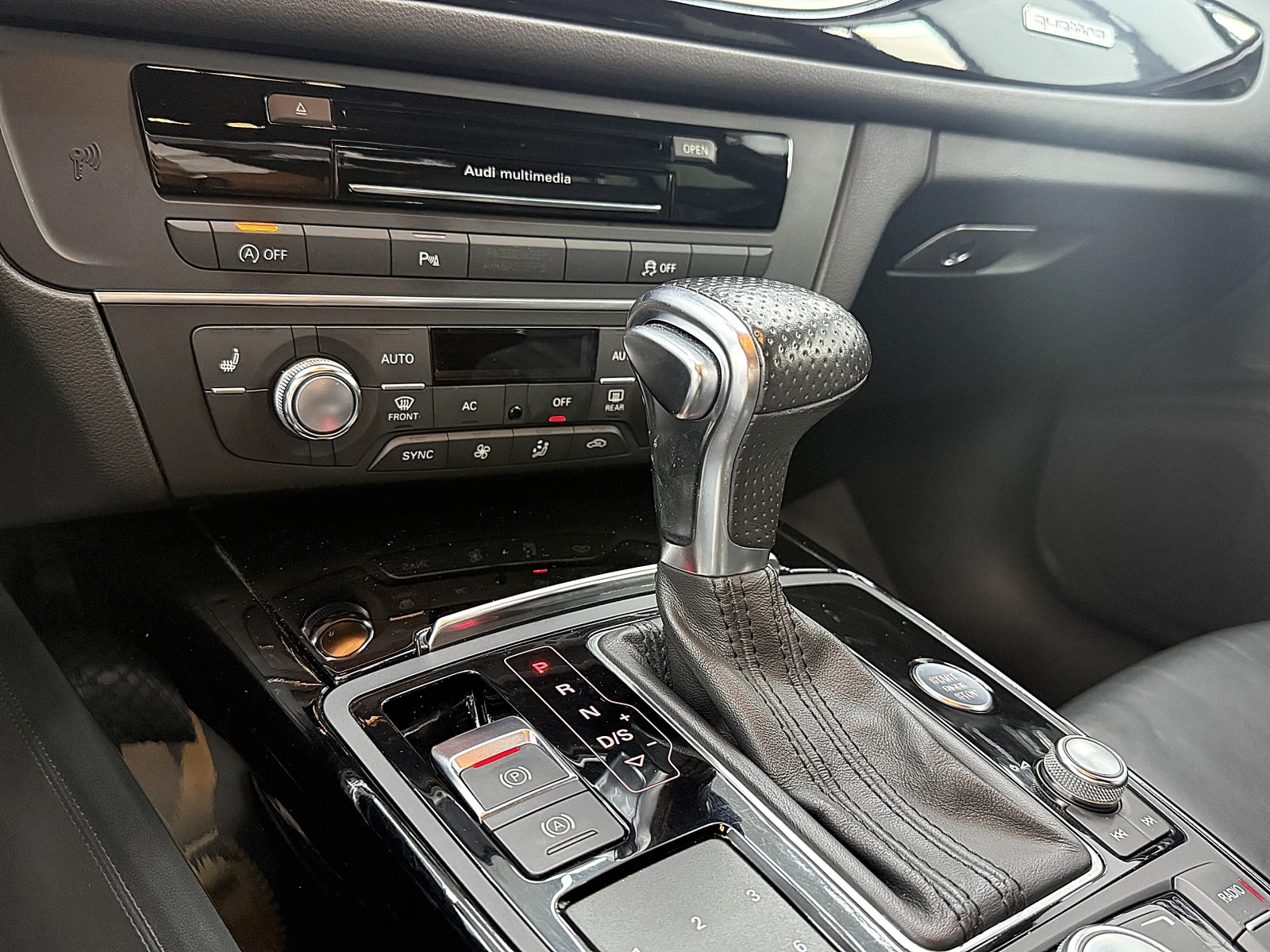 Audi A6 BI-turbo/FEL LED/S-line/KeulessGo/СОБСТВЕН ЛИЗИНГ, снимка 15 - Автомобили и джипове - 55430852