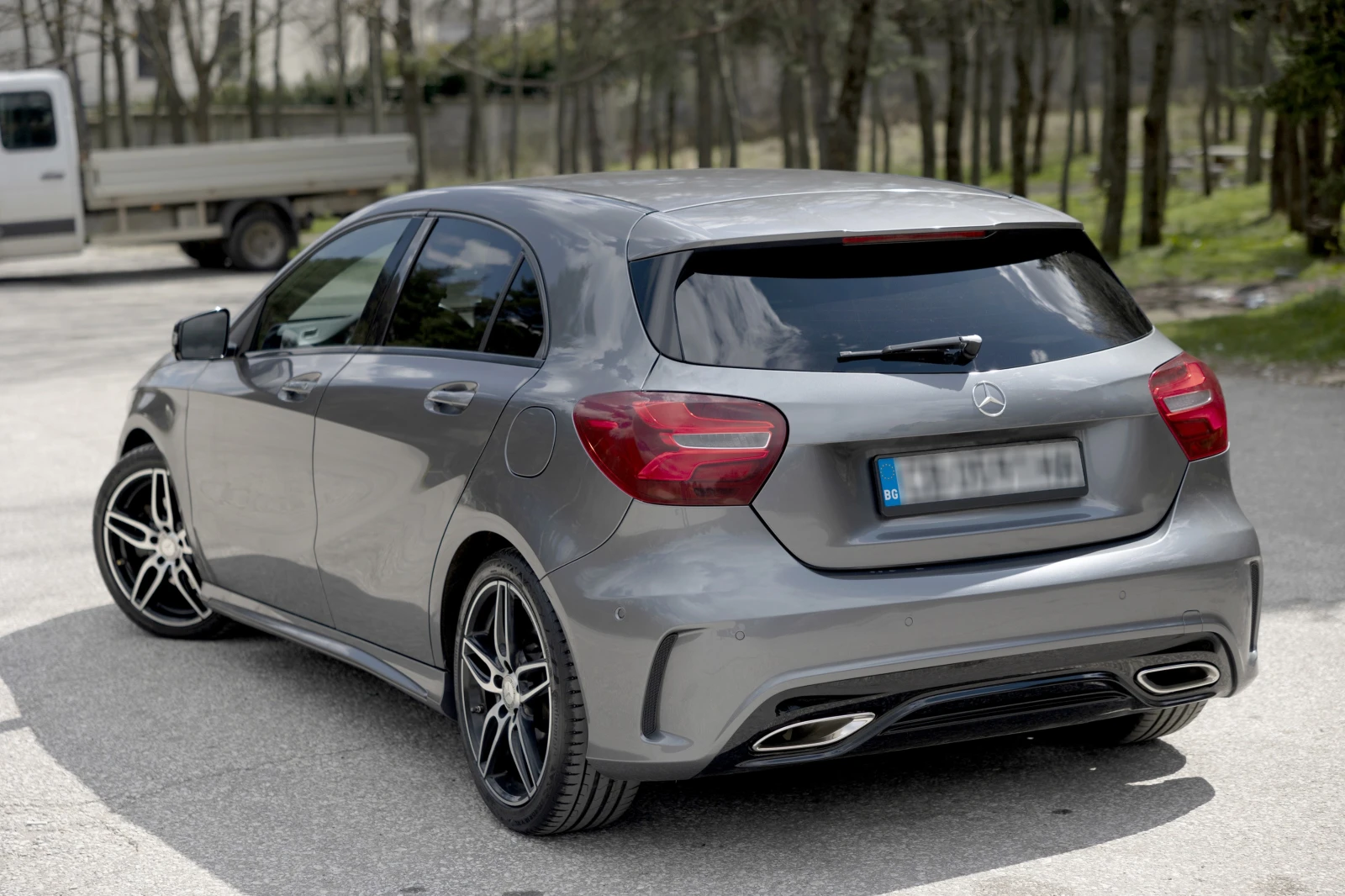 Mercedes-Benz A 200 AMG line, снимка 2 - Автомобили и джипове - 55906567