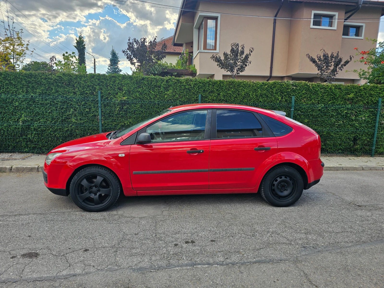 Ford Focus Гаражен-клима, снимка 3 - Автомобили и джипове - 55946062