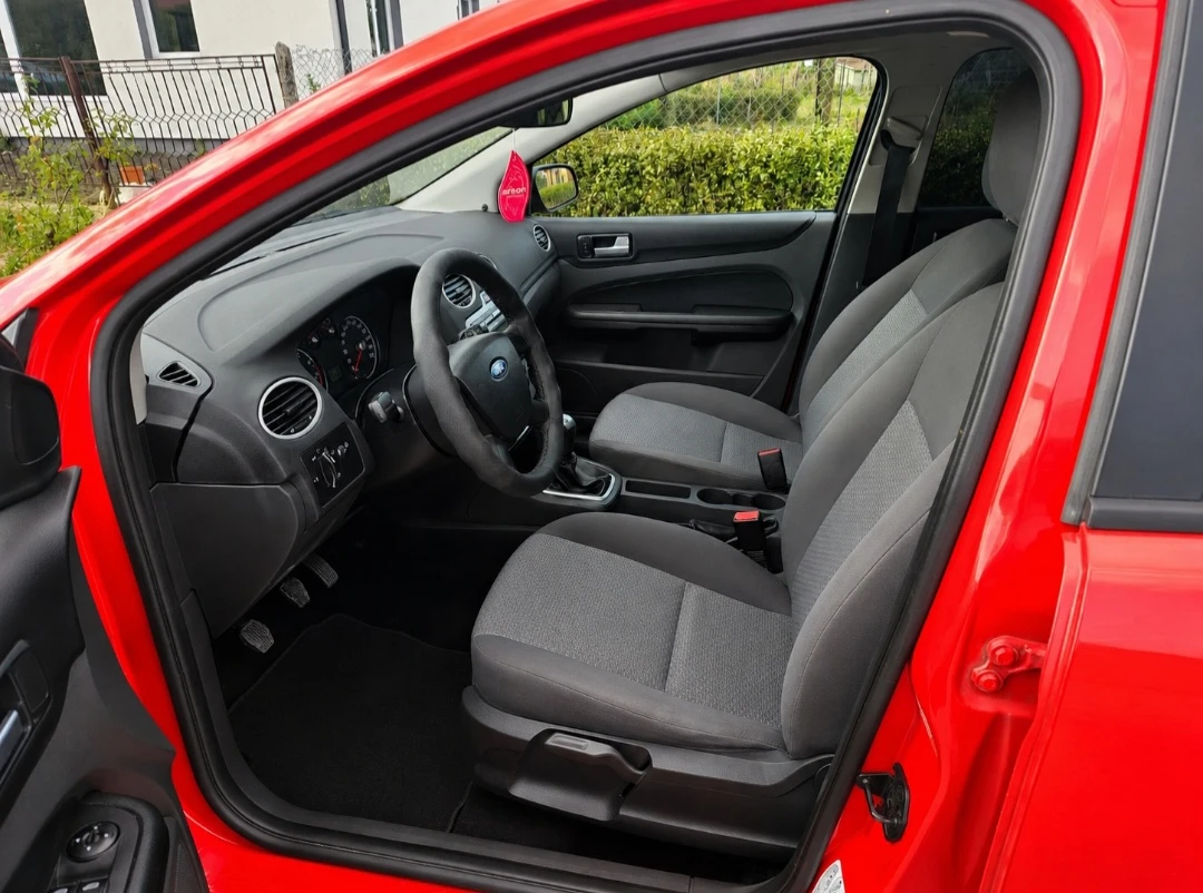 Ford Focus Гаражен-клима, снимка 13 - Автомобили и джипове - 55946062