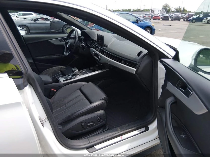Audi A5 2.0T Premium, снимка 9 - Автомобили и джипове - 56462869