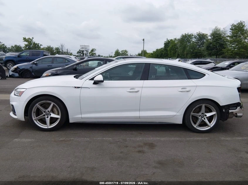 Audi A5 2.0T Premium, снимка 8 - Автомобили и джипове - 56462869