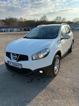 Nissan Qashqai 1.5 DCI / Panorama/Navi/7 места, снимка 1