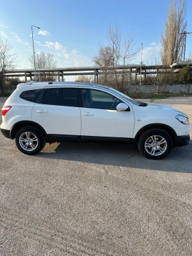 Nissan Qashqai 1.5 DCI / Panorama/Navi/7 места, снимка 13