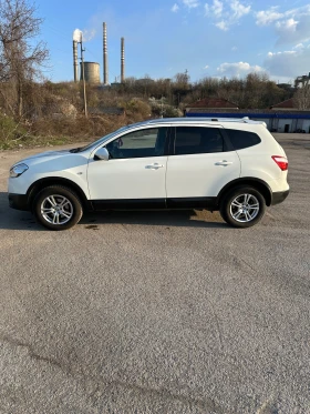 Nissan Qashqai 1.5 DCI / Panorama/Navi/7 места, снимка 2