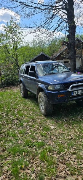  Mitsubishi Pajero sp...